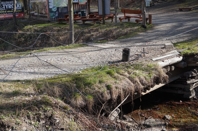 Podpisano umowę z wykonawcą na realizację zadania inwestycyjnego pn.: „Modernizacja infrastruktury drogowej i terenów zieleni w Złotym Stoku”
