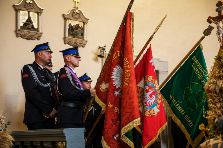 Skromniejsze, ale z nie mniejszym szacunkiem dla pracy rolników. Święto plonów w Budzowie [foto]