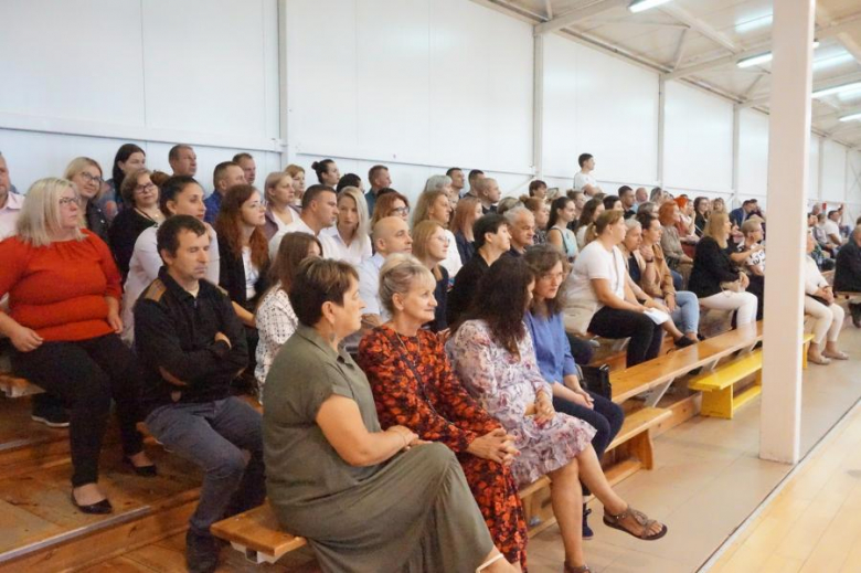 218 uczniów powitało nowy rok szkolny w Szkole Podstawowej w Złotym Stoku.