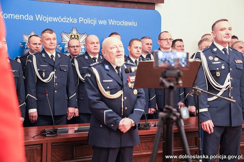 Nowi dolnośląscy policjanci wypowiedzieli słowa roty ślubowania