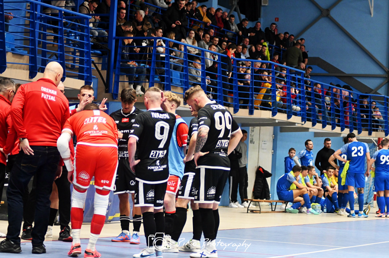 	Futsal Team Ząbkowice Śląskie 4:7 (2:1) Dreman Futsal Komprachcice Opole