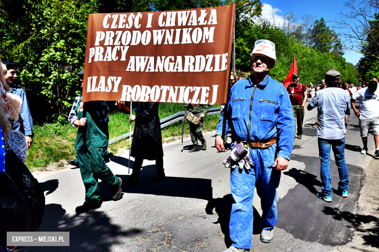 Lud pracujący świętuje. Pierwszomajowy pochód w Srebrnej Górze [foto]