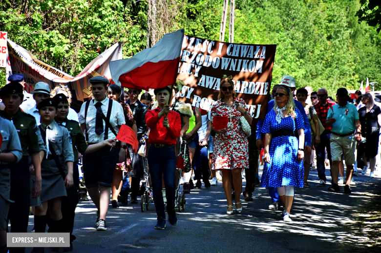 Lud pracujący świętuje. Pierwszomajowy pochód w Srebrnej Górze [foto]