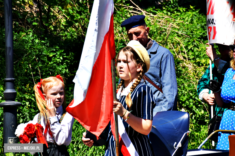 Lud pracujący świętuje. Pierwszomajowy pochód w Srebrnej Górze [foto]