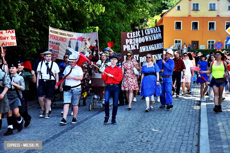 Lud pracujący świętuje. Pierwszomajowy pochód w Srebrnej Górze [foto]