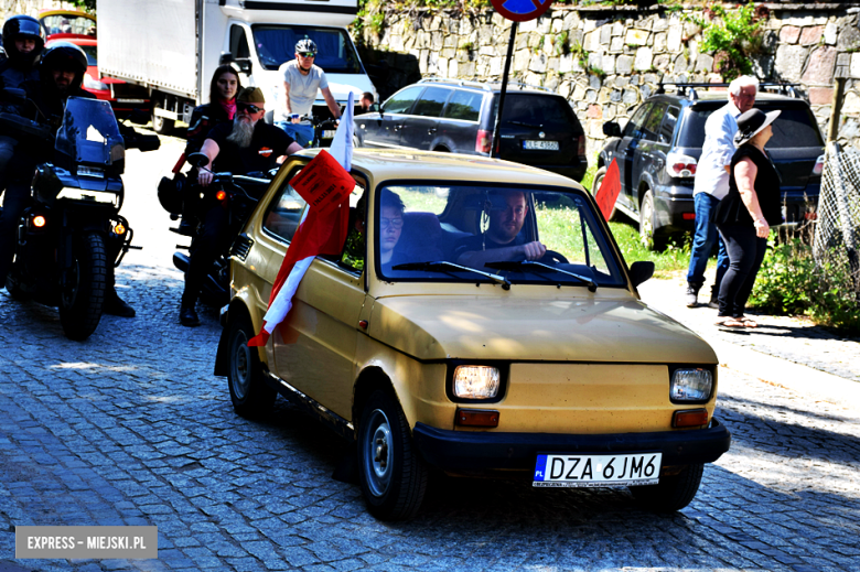 Lud pracujący świętuje. Pierwszomajowy pochód w Srebrnej Górze [foto]