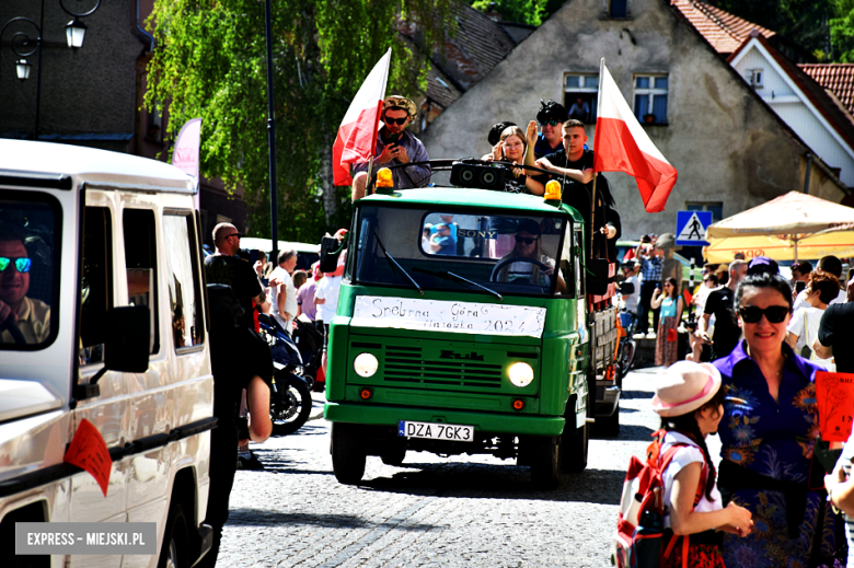 Lud pracujący świętuje. Pierwszomajowy pochód w Srebrnej Górze [foto]