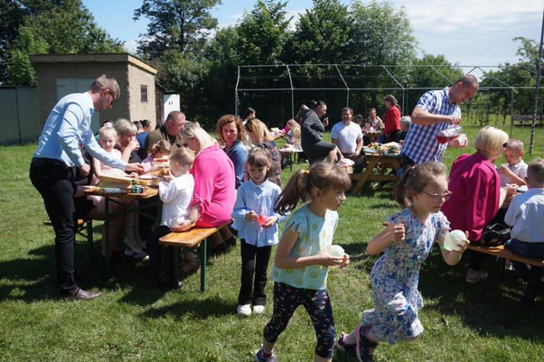 Rodzinny piknik w Przedszkolu Publicznym „Zielona Dolina" w Mąkolnie