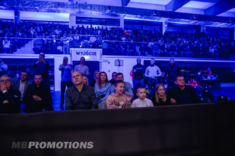 MB Boxing Night 22: Damian Gurtatowski - Bartłomiej Wańczyk