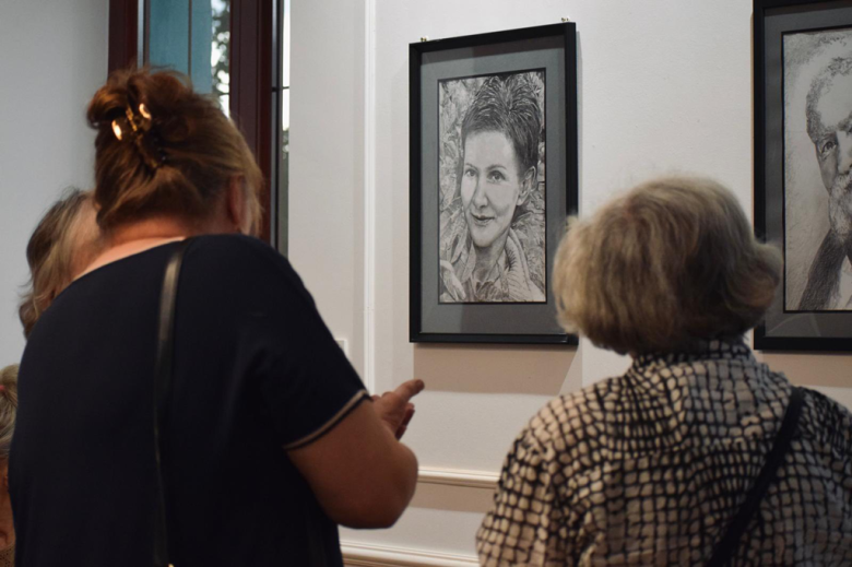 Wernisaż wystawy Zygmunta Wojtasika w Ziębickim Centrum Kultury
