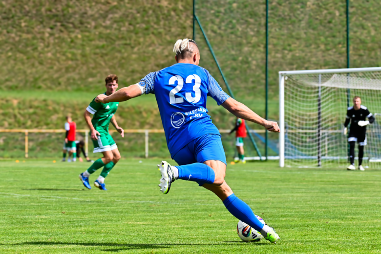 IV liga: Orzeł Ząbkowice Śląskie 1:5 (1:1) Moto-Jelcz Oława