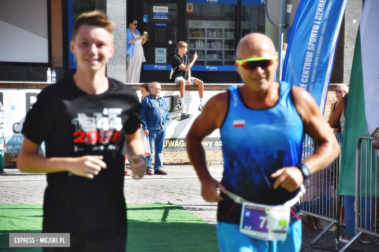 Obcokrajowcy zdominowali 11. edycję Ząbkowickiej Dychy. Na starcie blisko 500 osób [foto]