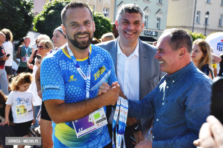 Obcokrajowcy zdominowali 11. edycję Ząbkowickiej Dychy. Na starcie blisko 500 osób [foto]