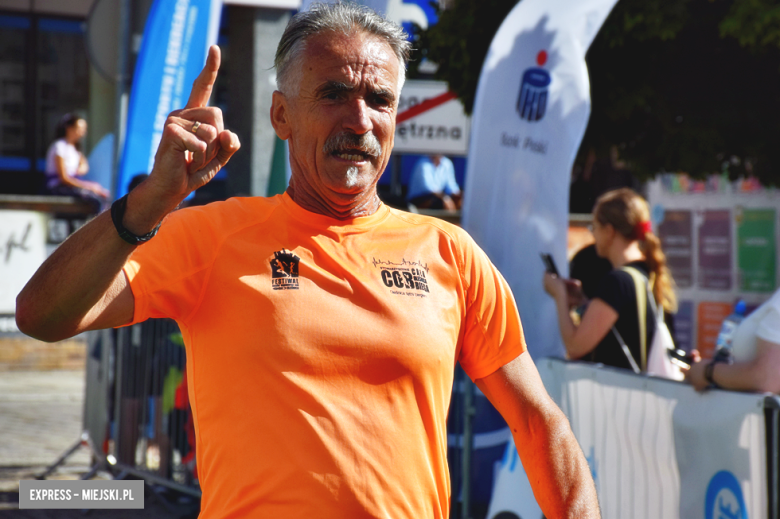 Obcokrajowcy zdominowali 11. edycję Ząbkowickiej Dychy. Na starcie blisko 500 osób [foto]