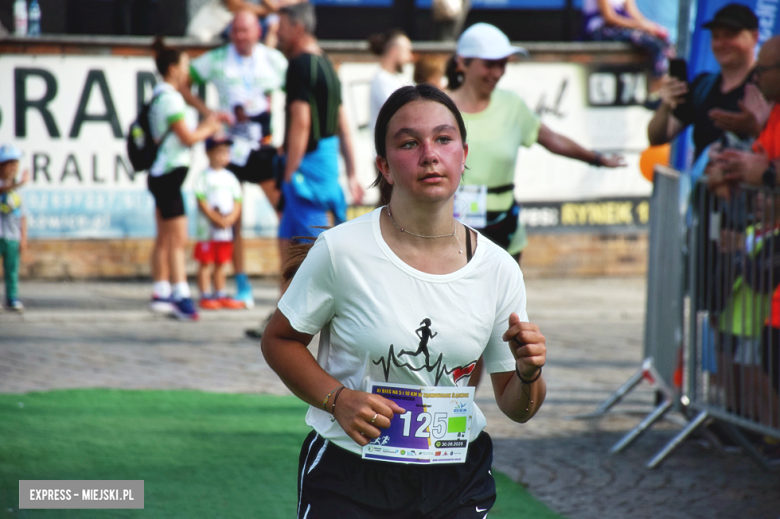 Obcokrajowcy zdominowali 11. edycję Ząbkowickiej Dychy. Na starcie blisko 500 osób [foto]