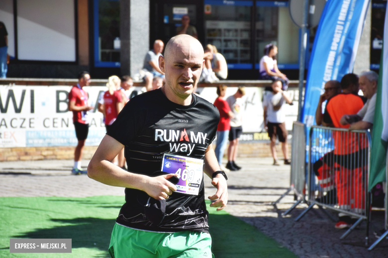 Obcokrajowcy zdominowali 11. edycję Ząbkowickiej Dychy. Na starcie blisko 500 osób [foto]