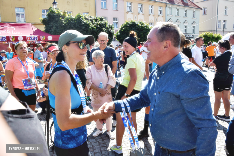 	Obcokrajowcy zdominowali 11. edycję Ząbkowickiej Dychy. Na starcie blisko 500 osób [foto]