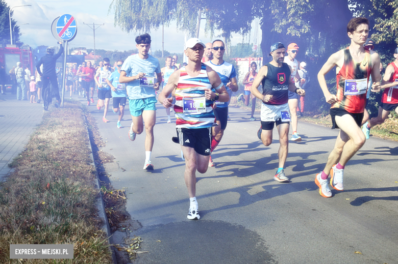 	Obcokrajowcy zdominowali 11. edycję Ząbkowickiej Dychy. Na starcie blisko 500 osób [foto]