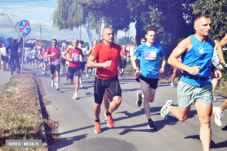 	Obcokrajowcy zdominowali 11. edycję Ząbkowickiej Dychy. Na starcie blisko 500 osób [foto]