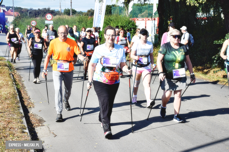 	Obcokrajowcy zdominowali 11. edycję Ząbkowickiej Dychy. Na starcie blisko 500 osób [foto]