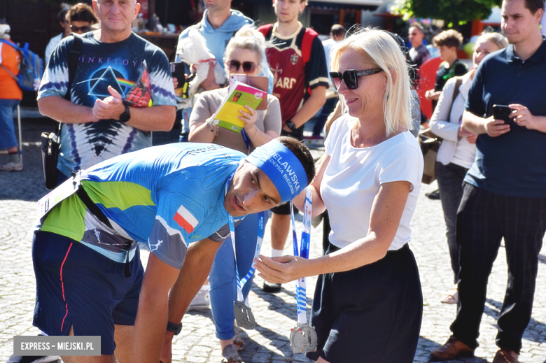 	Obcokrajowcy zdominowali 11. edycję Ząbkowickiej Dychy. Na starcie blisko 500 osób [foto]