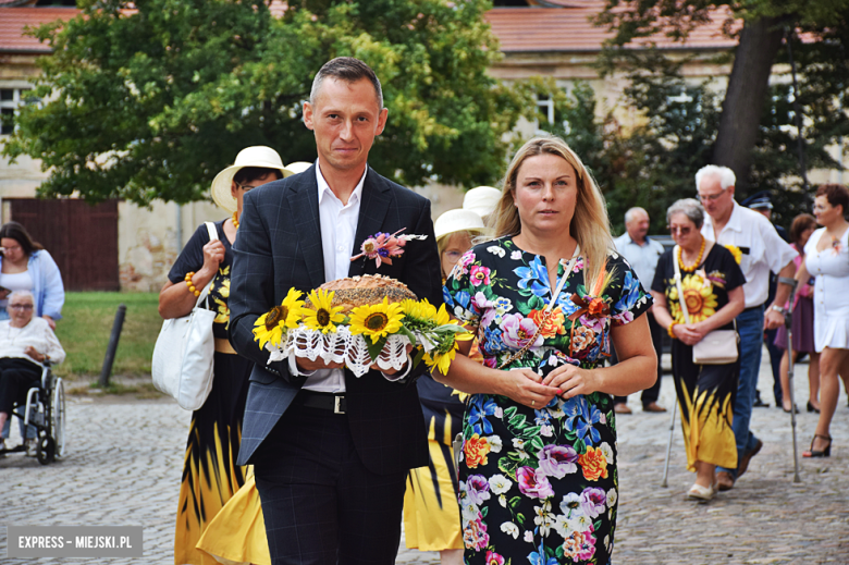 Rolnicy świętowali w Henrykowie. Znamy sołectwo z najładniejszym wieńcem i zasłużonych rolników