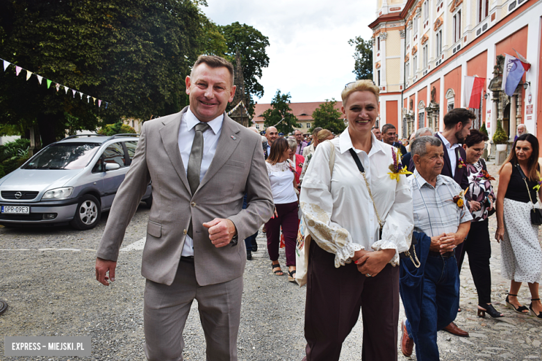 Rolnicy świętowali w Henrykowie. Znamy sołectwo z najładniejszym wieńcem i zasłużonych rolników
