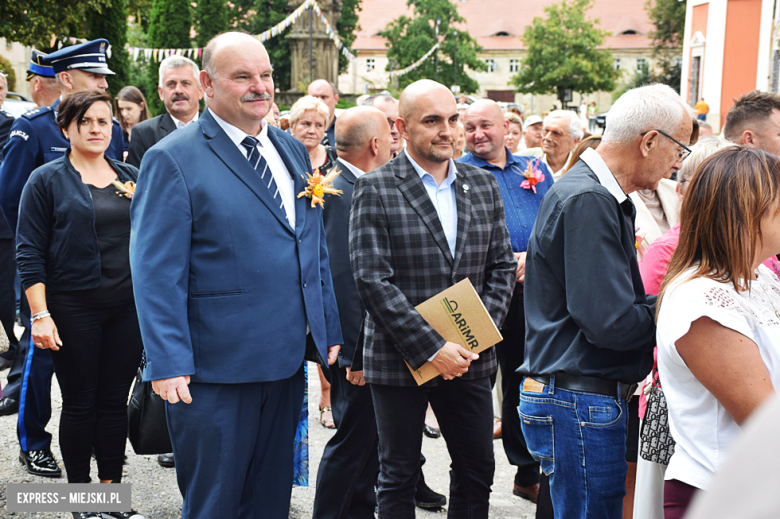 Rolnicy świętowali w Henrykowie. Znamy sołectwo z najładniejszym wieńcem i zasłużonych rolników