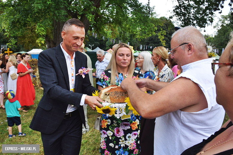 Rolnicy świętowali w Henrykowie. Znamy sołectwo z najładniejszym wieńcem i zasłużonych rolników