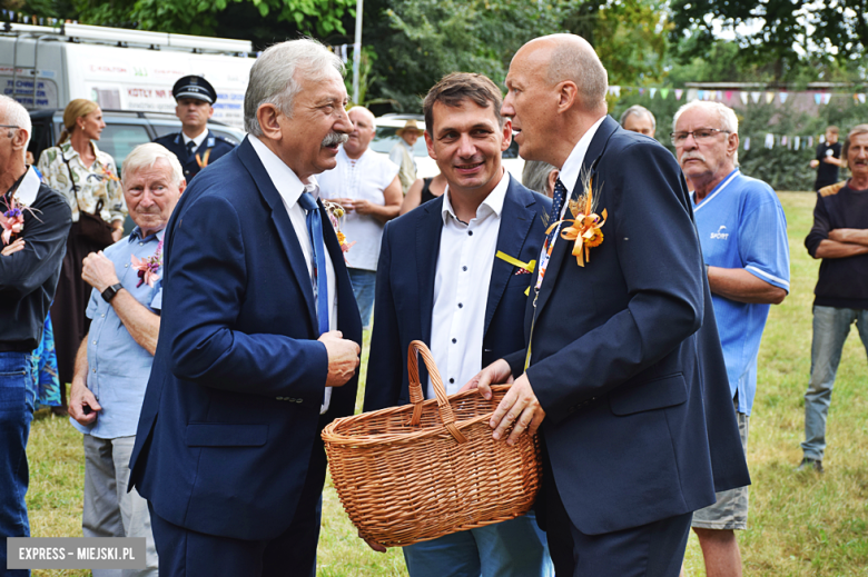 Rolnicy świętowali w Henrykowie. Znamy sołectwo z najładniejszym wieńcem i zasłużonych rolników