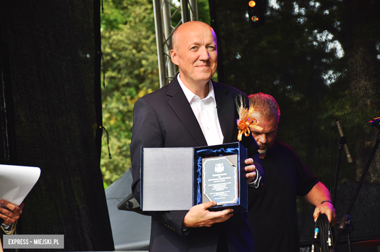 Rolnicy świętowali w Henrykowie. Znamy sołectwo z najładniejszym wieńcem i zasłużonych rolników