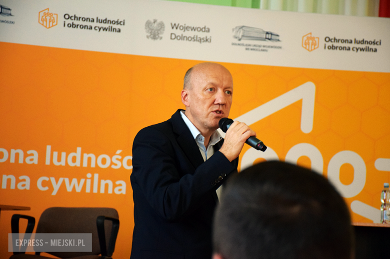 Wojewoda, samorządowcy i przedstawiciele służb o ochronie ludności i obronie cywilnej 