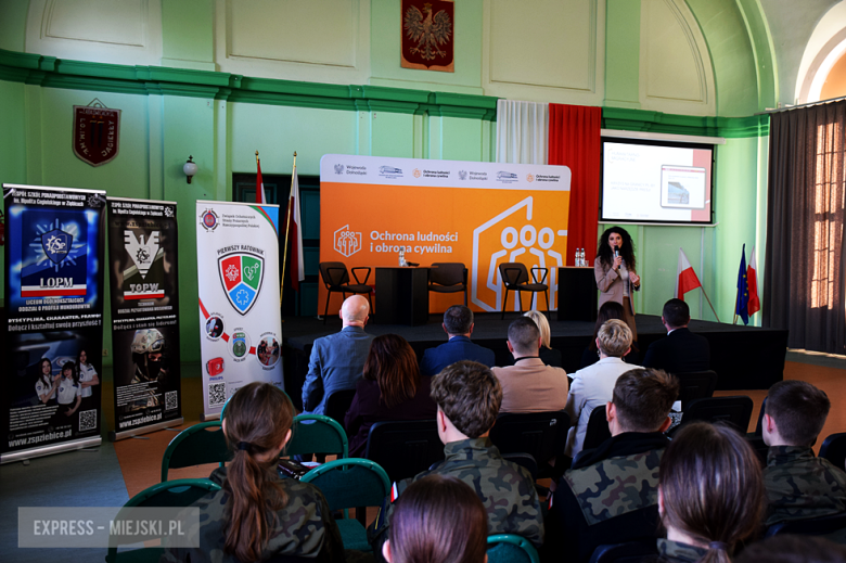 Wojewoda, samorządowcy i przedstawiciele służb o ochronie ludności i obronie cywilnej 