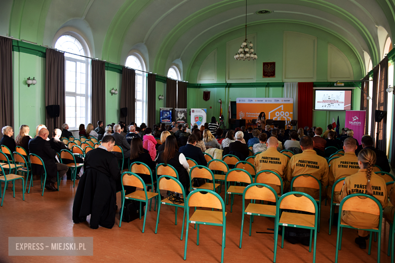 Wojewoda, samorządowcy i przedstawiciele służb o ochronie ludności i obronie cywilnej 