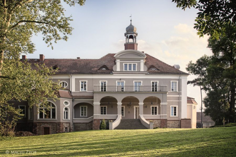 Palac w Konarach 