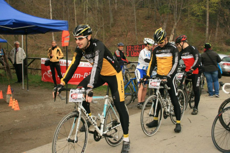 Kolarze z ACT podczas trzeciego etapu Uphill Cup