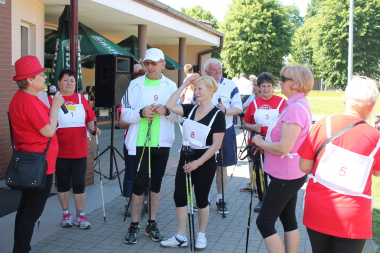 Zawody nordic-walking w Ząbkowicach Śląskich zorganizowane przez ZUTW