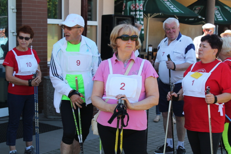 Zawody nordic-walking w Ząbkowicach Śląskich zorganizowane przez ZUTW