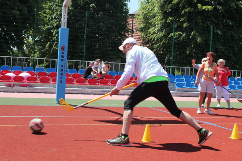 Zawody nordic-walking w Ząbkowicach Śląskich zorganizowane przez ZUTW