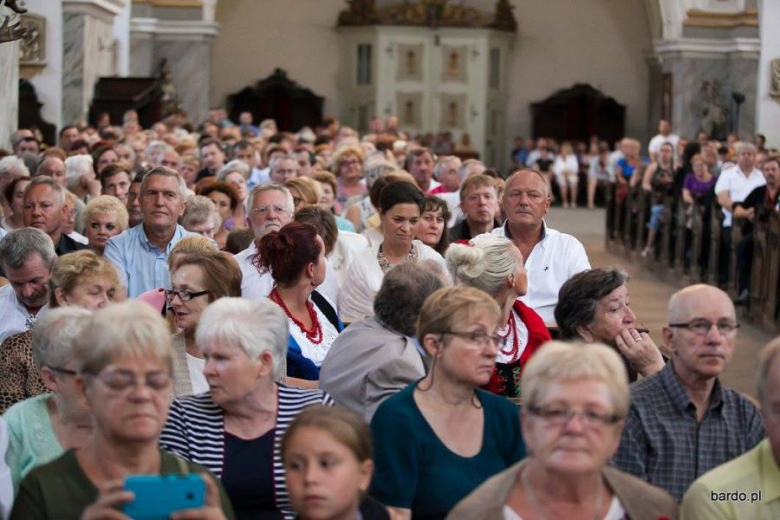 Koncert Zespołu Pieśni i Tańca „Śląsk” w bardzkiej bazylice