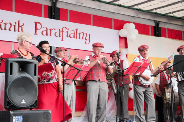 I Piknik Parafialny w Kamieńcu Ząbkowickim