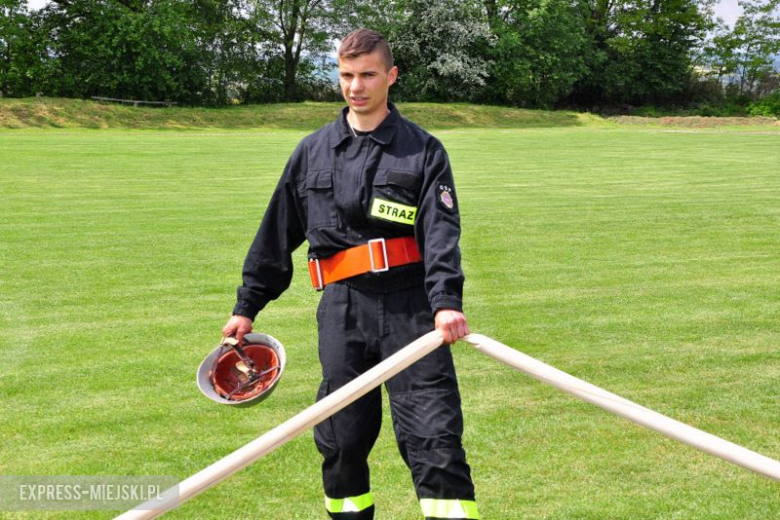 Strażacy z Braszowic okazali się najlepsi w zawodach sportowo-pożarniczych zorganizowanych na boisku w Stolcu