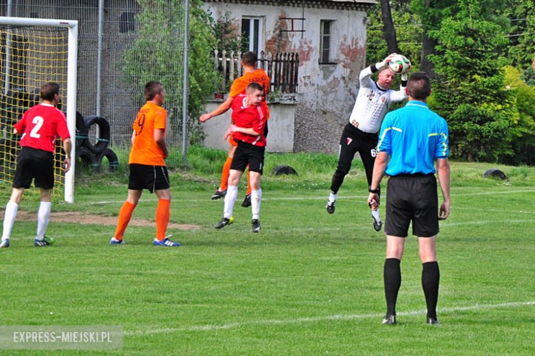 Tarnovia Tarnów 0:3 (0:1) Skałki Stolec