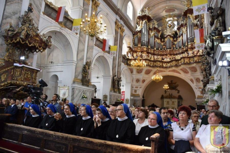 50 rocznica koronacji Figurki Matki Bożej Bardzkiej