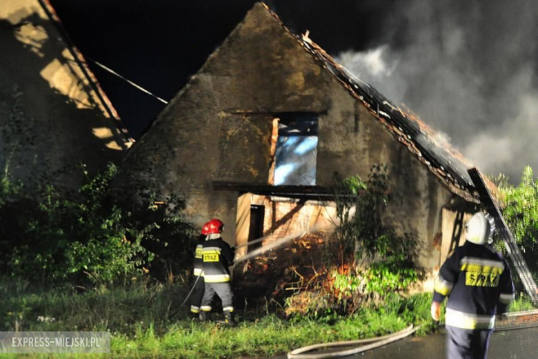 Pożar stodoły w Potworowie. Możliwe, że doszło do podpalenia