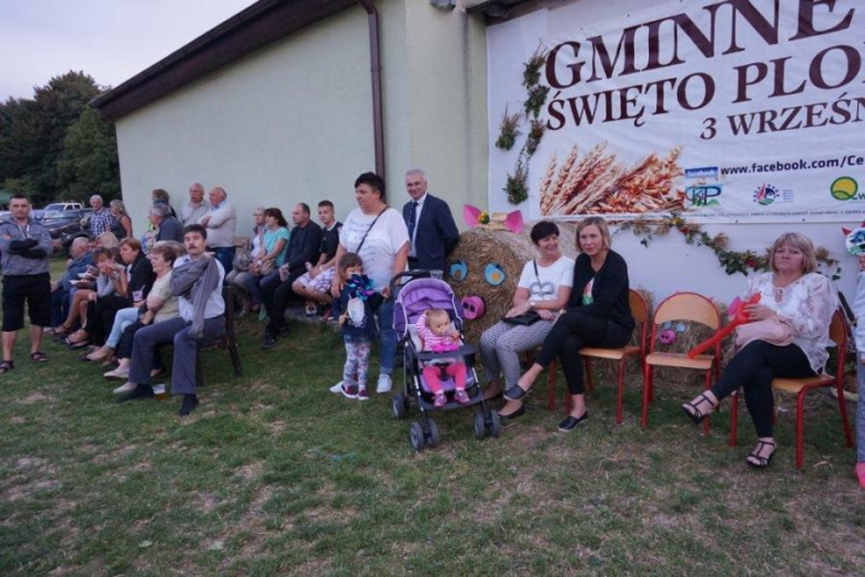 Dożynki gminne w Mąkolnie