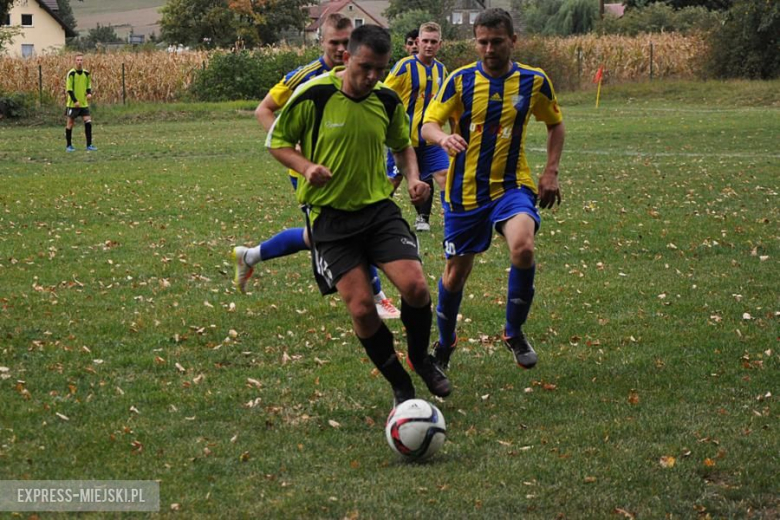 A - klasa: Cis Brzeźnica 3:1 (3:1) Inter Ożary