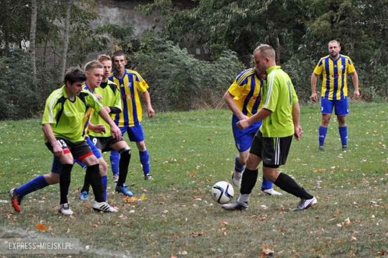 A - klasa: Cis Brzeźnica 3:1 (3:1) Inter Ożary