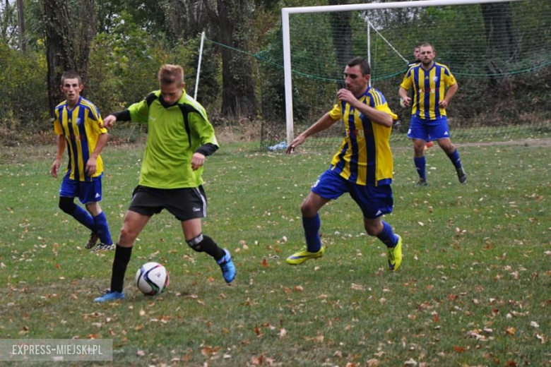 A - klasa: Cis Brzeźnica 3:1 (3:1) Inter Ożary