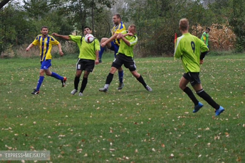 A - klasa: Cis Brzeźnica 3:1 (3:1) Inter Ożary